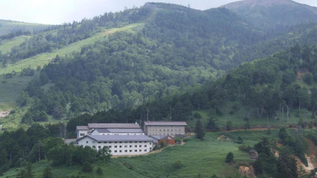 Manza Juraku All-Inclusive Hotel Tsumagoi Buitenkant foto